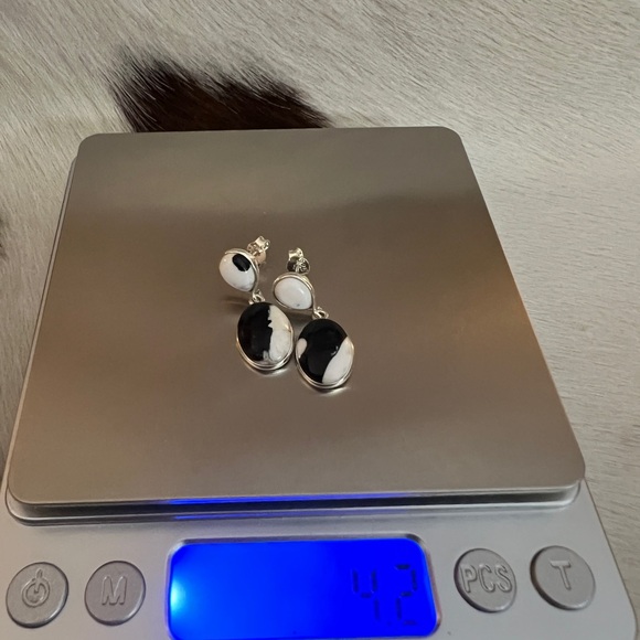 ❤️ White Buffalo 2 Stone Dangle 925 Bohemian Southwestern Earrings 1.13”L - Picture 9 of 13